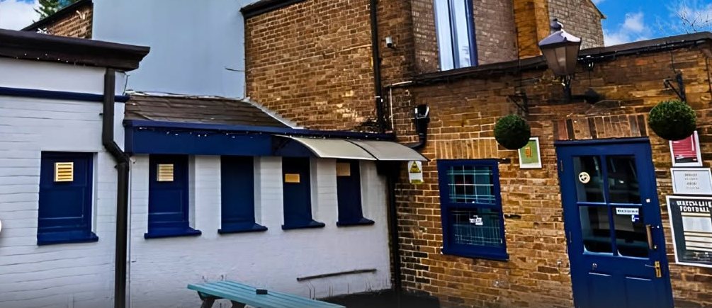 The Red Cow pub exterior and courtyard, Cheshunt